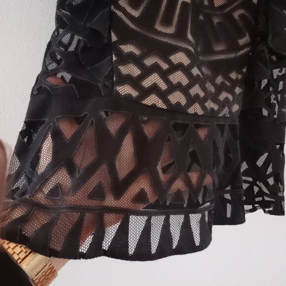 BCBG MAX AZRIA black lace top - Picture 8 of 13